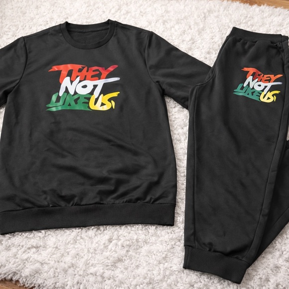 Pants - Black Graphic Jogger Set